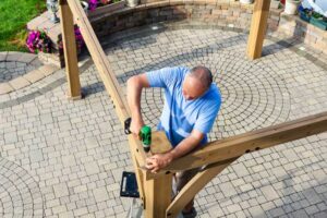 faire-une-pergola-pas-cher