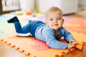 tapis d'éveil Montessori bébé